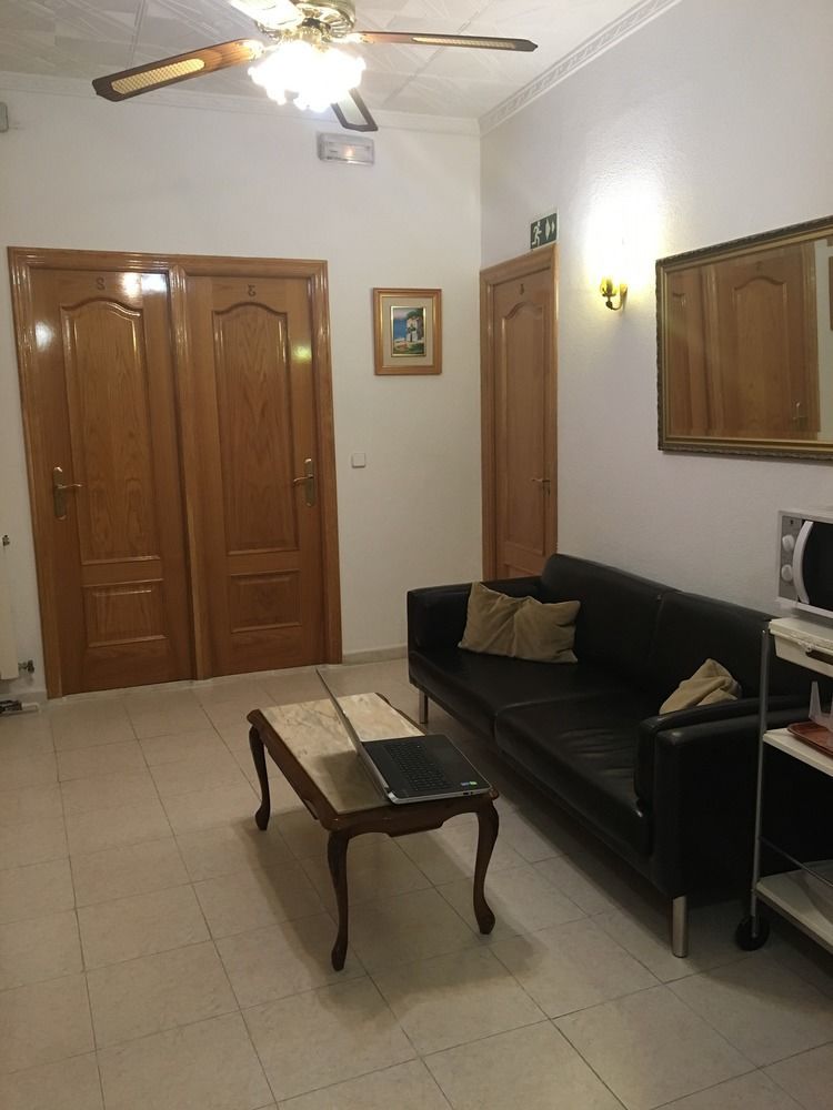 Hostal Lido Мадрид Экстерьер фото